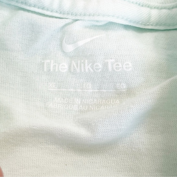 Nike Tee Bundle - Picture 2 of 5